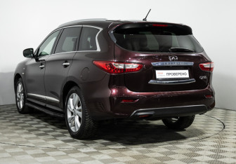 Подержанный автомобиль Infiniti QX60 2014 года (7 фото)