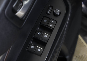 Подержанный автомобиль Toyota Highlander 2014 года (22 фото)