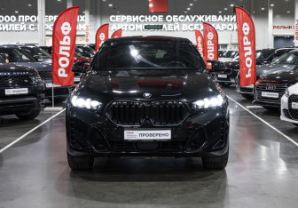 Подержанный автомобиль BMW X6 2023 года (3 фото)
