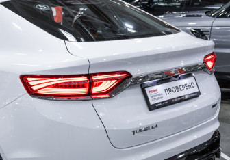 Подержанный автомобиль Geely Tugella 2024 года (15 фото)