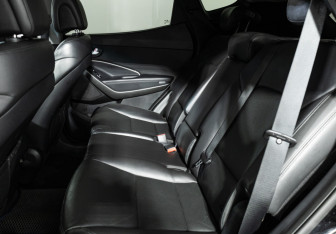 Подержанный автомобиль Hyundai Santa Fe 2017 года (10 фото)