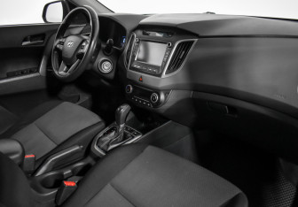 Подержанный автомобиль Hyundai Creta 2018 года (14 фото)
