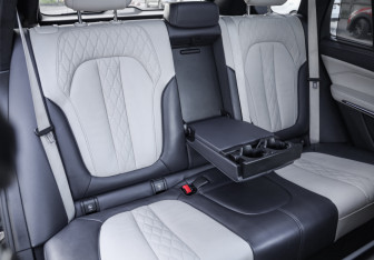 Подержанный автомобиль BMW X5 2021 года (30 фото)