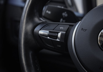 Подержанный автомобиль BMW X1 2019 года (13 фото)
