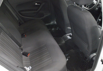 Подержанный автомобиль Volkswagen Polo Sedan 2016 года (13 фото)