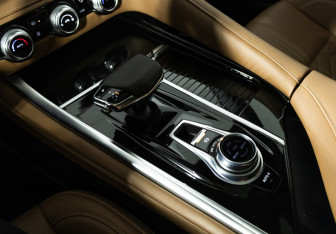 Подержанный автомобиль Changan CS95 2024 года (21 фото)