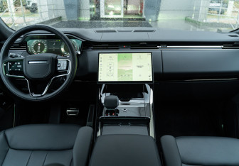 Новый Land Rover Range Rover Sport 2025 (10 фото)