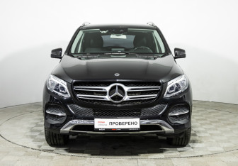 Подержанный автомобиль Mercedes-Benz GLE 2017 года (2 фото)