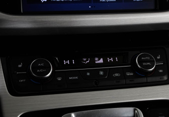 Подержанный автомобиль Geely Atlas 2018 года (14 фото)