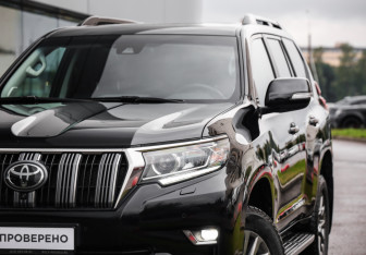 Подержанный автомобиль Toyota Land Cruiser Prado 2018 года (2 фото)