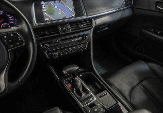 Подержанный автомобиль Kia Optima Sedan 2017 года (21 фото)