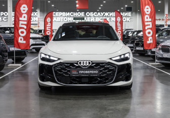 Подержанный автомобиль Audi A5 Liftback 2026 года (3 фото)