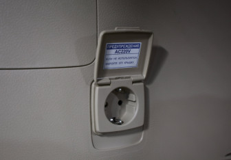 Подержанный автомобиль Toyota Land Cruiser Suv 2013 года (37 фото)