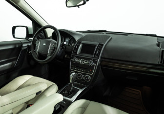 Подержанный автомобиль Land Rover Freelander 2014 года (9 фото)