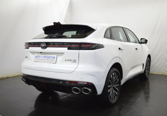 Подержанный автомобиль Changan UNI-K 2023 года (5 фото)