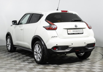 Подержанный автомобиль Nissan Juke 2017 года (7 фото)