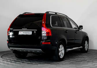 Подержанный автомобиль Volvo XC90 2008 года (5 фото)
