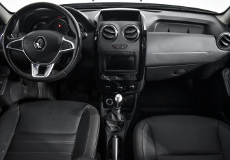 Подержанный автомобиль Renault Duster 2019 года (15 фото)