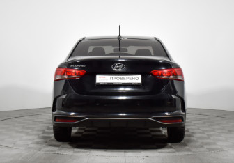 Подержанный автомобиль Hyundai Solaris Sedan 2021 года (6 фото)