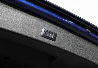 Подержанный автомобиль Audi Q5 2013 года (16 фото)