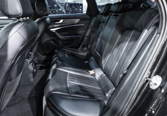 Подержанный автомобиль Audi A6 Wagon 2019 года (16 фото)