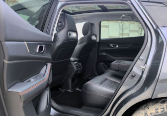 Подержанный автомобиль Changan UNI-K 2024 года (26 фото)