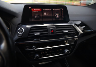 Подержанный автомобиль BMW X3 2021 года (17 фото)
