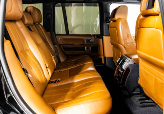 Подержанный автомобиль Land Rover Range Rover 2010 года (24 фото)