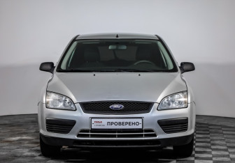 Подержанный автомобиль Ford Focus Hatchback 2007 года (2 фото)
