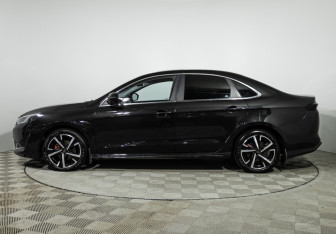 Подержанный автомобиль Kaiyi E5 2023 года (8 фото)