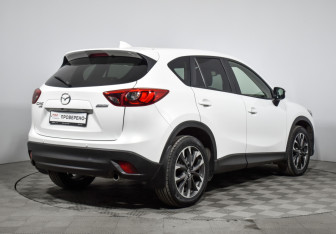 Подержанный автомобиль Mazda CX-5 2016 года (5 фото)