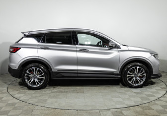 Подержанный автомобиль Geely Coolray 2023 года (4 фото)