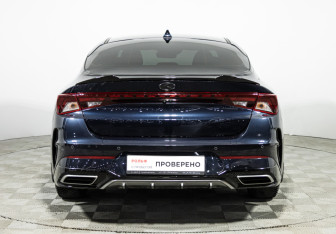 Подержанный автомобиль Kia K5 2020 года (6 фото)