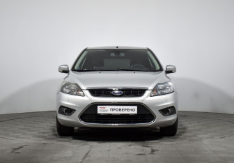 Подержанный автомобиль Ford Focus Hatchback 2010 года (2 фото)