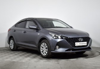 Подержанный автомобиль Hyundai Solaris Sedan 2021 года (3 фото)