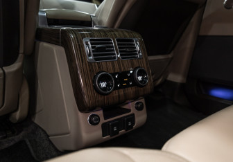Подержанный автомобиль Land Rover Range Rover 2019 года (25 фото)