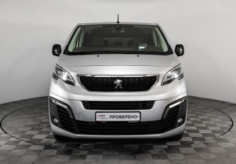Подержанный автомобиль Peugeot Traveller 2020 года (2 фото)