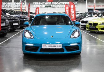 Подержанный автомобиль Porsche Cayman 2018 года (3 фото)