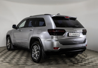 Подержанный автомобиль Jeep Grand Cherokee 2013 года (7 фото)