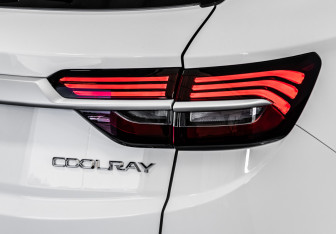 Подержанный автомобиль Geely Coolray 2023 года (11 фото)