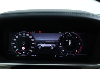 Подержанный автомобиль Land Rover Range Rover 2019 года (22 фото)