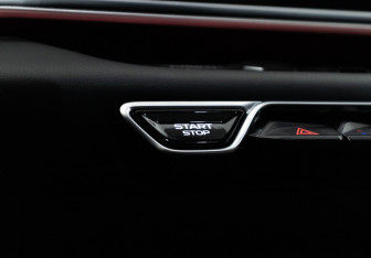 Подержанный автомобиль Geely Coolray 2023 года (19 фото)