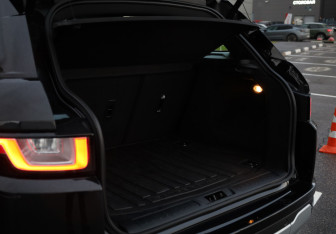 Подержанный автомобиль Land Rover Range Rover Evoque 2017 года (25 фото)