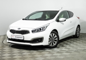 Подержанный автомобиль Kia Ceed Hatchback 2015 года (1 фото)