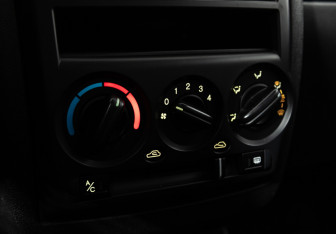 Подержанный автомобиль Hyundai Getz 2009 года (15 фото)