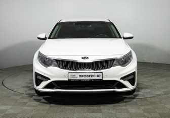 Подержанный автомобиль Kia Optima Sedan 2018 года (2 фото)