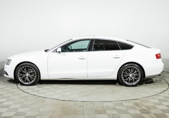 Подержанный автомобиль Audi A5 Liftback 2016 года (8 фото)