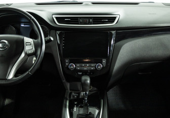 Подержанный автомобиль Nissan Qashqai 2018 года (14 фото)