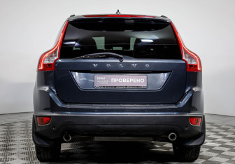 Подержанный автомобиль Volvo XC60 2012 года (6 фото)