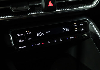 Подержанный автомобиль Kia K5 2021 года (22 фото)